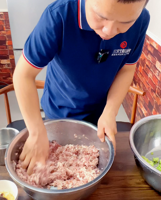 包子機(jī)廠會(huì)不會(huì)餡料技術(shù)