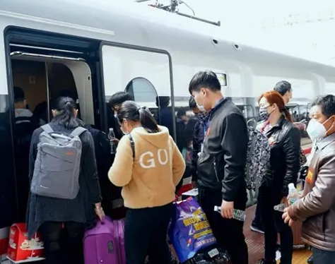 用包子機開店做包子