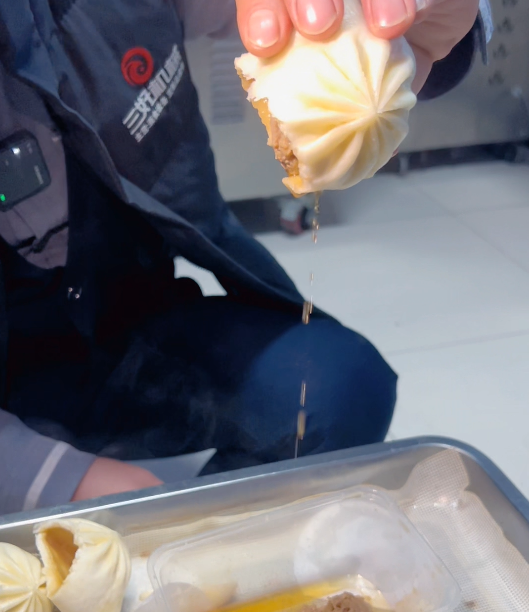 包子鋪想靠速凍生坯包子逆襲，用包子機學技術收費嗎？