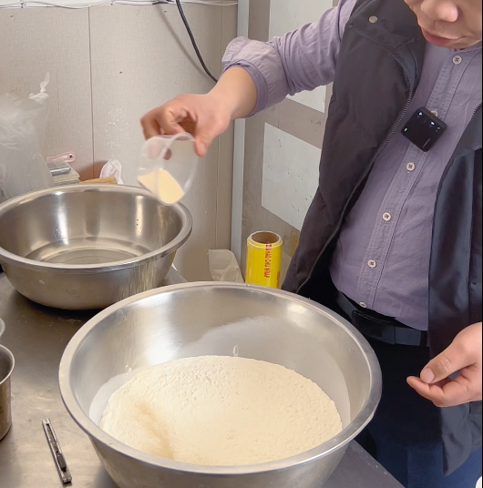 包子餃子一體機和發面方法