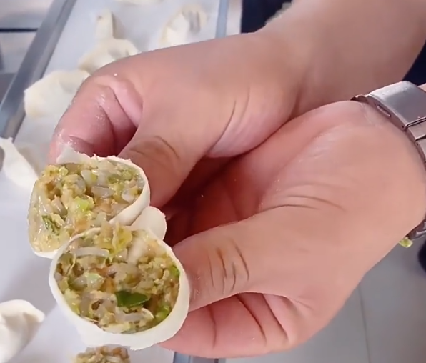 餃子機總出故障、做的餃子還缺角？這臺機器如何悄然解決？