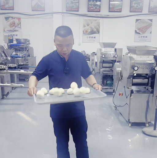 速凍包子不裂不塌！卷面式包子機做生坯凍完蒸還喧軟多汁？