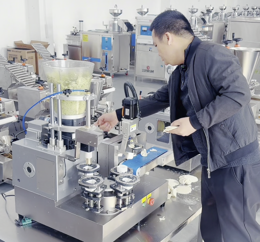 這臺大肚餃子機的出現，為啥讓老師傅熱淚盈眶？